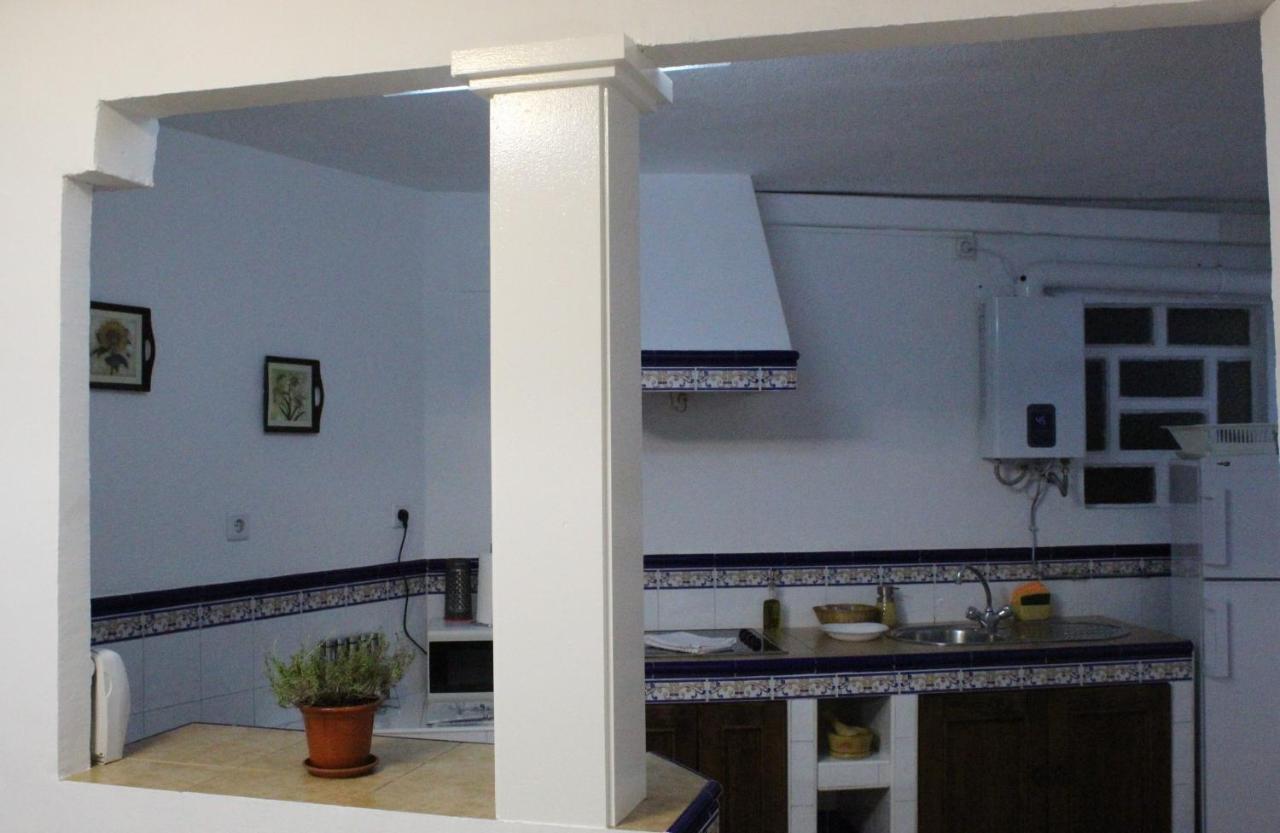 Al Pie Del Camarin Con Parking Gratis Apartment Jaén Exterior photo