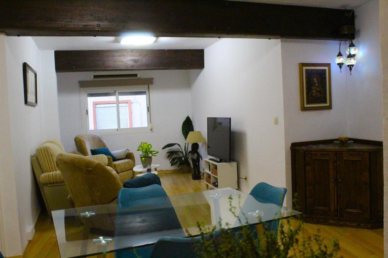 Al Pie Del Camarin Con Parking Gratis Apartment Jaén Exterior photo
